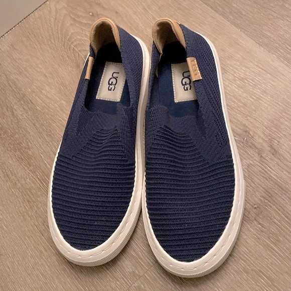 EUC [UGG] Alameda Sammy Navy Ribbed w/ Leather Slip-On Flats Women's Shoe Size 5 - Picture 4 of 12
